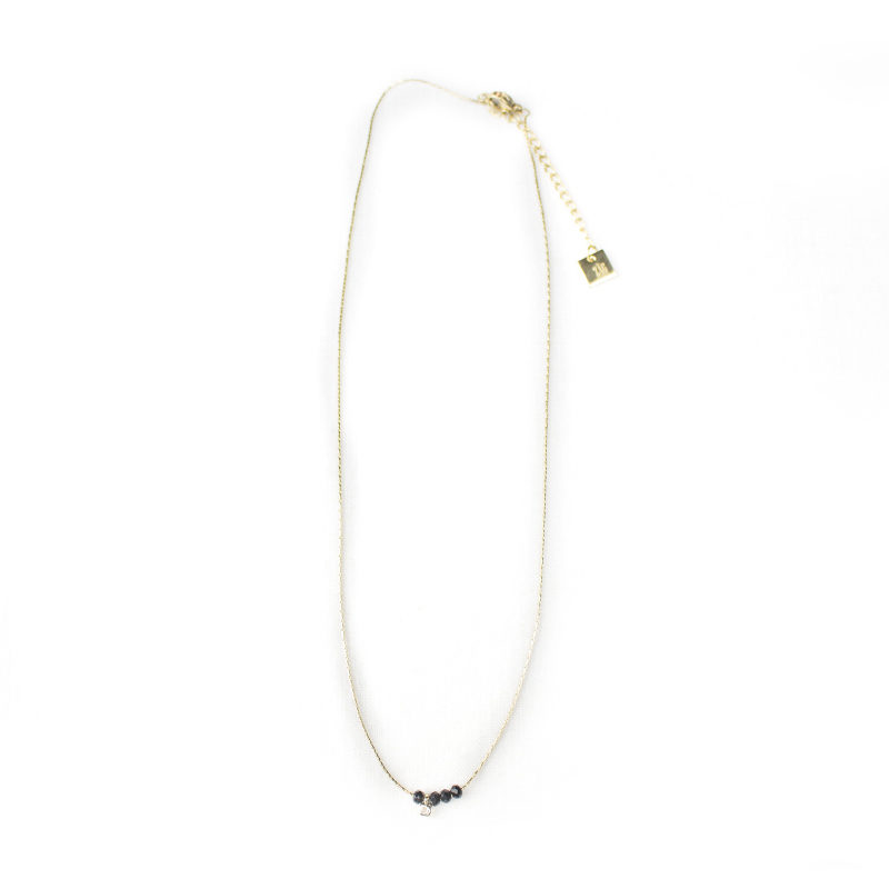 zag-collier-perles-dore-petit-2