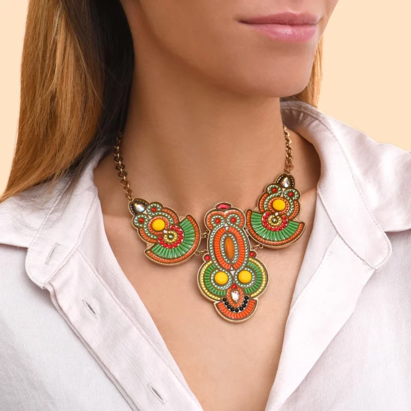 SATELLITE-PARIS Collier plastron cristaux Prestige perles du Japon - vert – Image 3