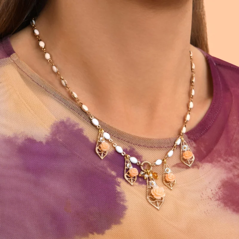 SATELLITE-PARIS Collier pendentif Miraflores paillettes brodées - blanc – Image 3