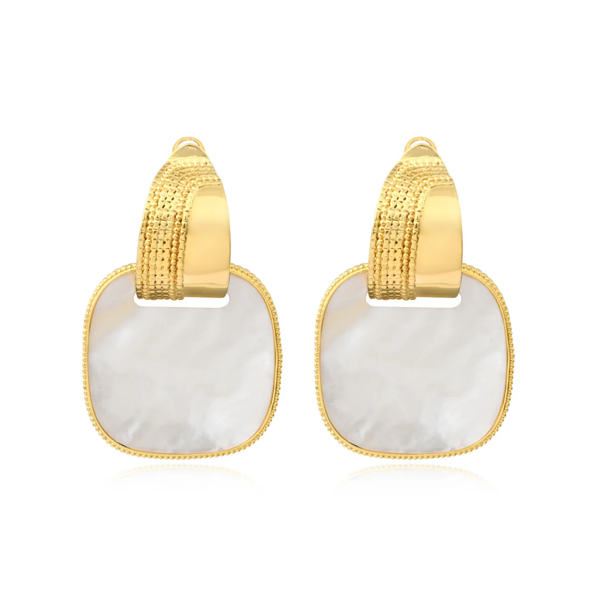 SATELLITE-PARIS Boucles d'oreilles tiges percées carrées Ashanti – blanches